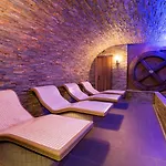 Les Violettes & Hotel 4*