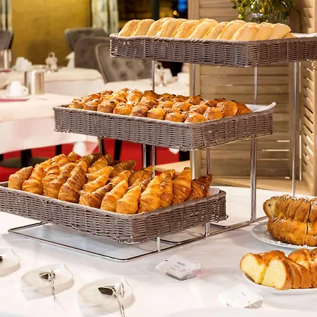 Les Violettes & Отель Юнгхольц