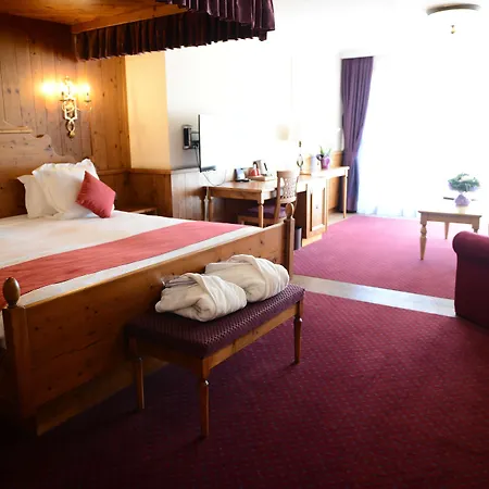 Les Violettes & Отель