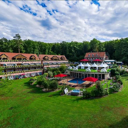 Les Violettes & Отель Юнгхольц