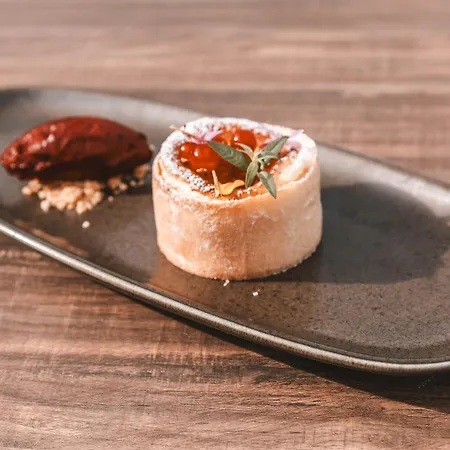 Les Violettes & Отель Юнгхольц