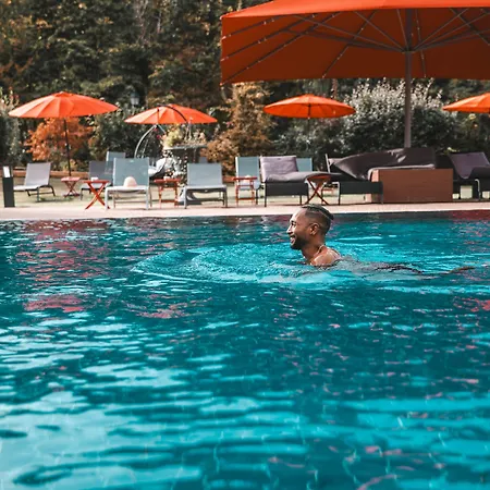 Les Violettes & Отель Юнгхольц