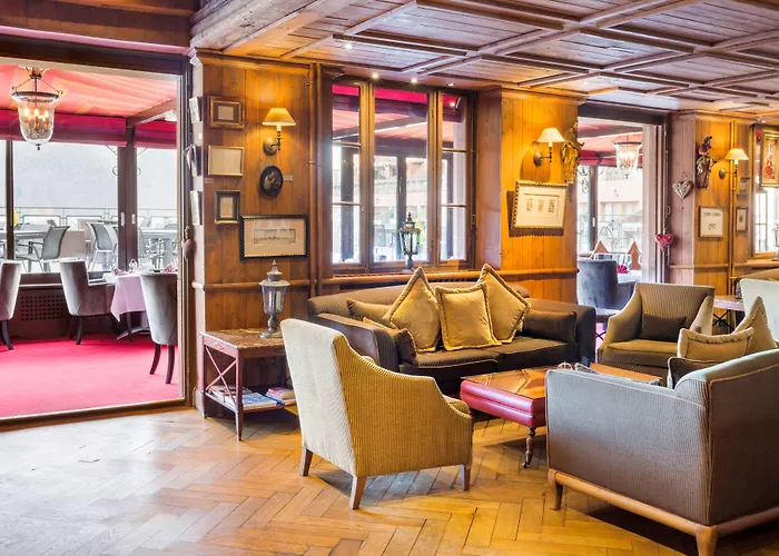 Les Violettes & Hotel 4*