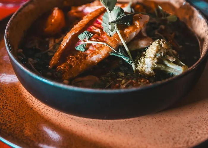 Les Violettes & Hotel 4*