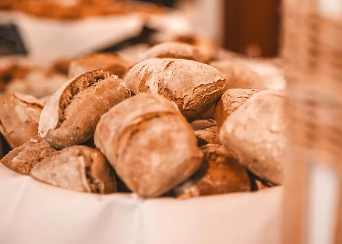 Les Violettes & Hotel