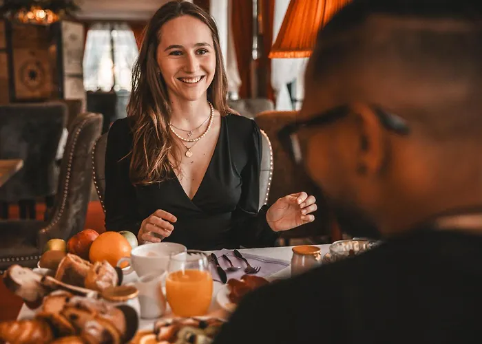 Les Violettes & Hotel