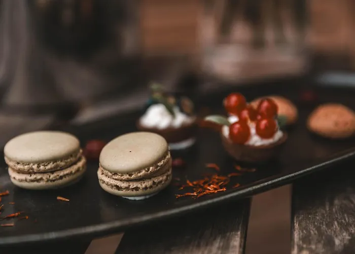 Les Violettes & Hotel 4*