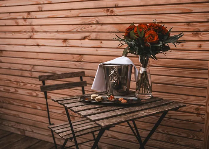 Les Violettes & Hotel